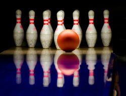 8 Cara dan Tips Bermain Bowling yang Cocok Untuk Pemula