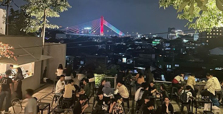 Cafe Pemandangan Citylight di Bandung