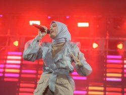 Salma Salsabil Raih Penghargaan di AMI Awards 2024