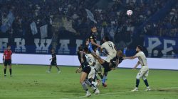Persib Bandung Kalahkan Persita