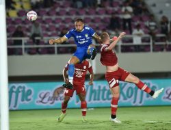 Persib Juara Paruh Musim Usai Kalahkan Persis Solo 1-0