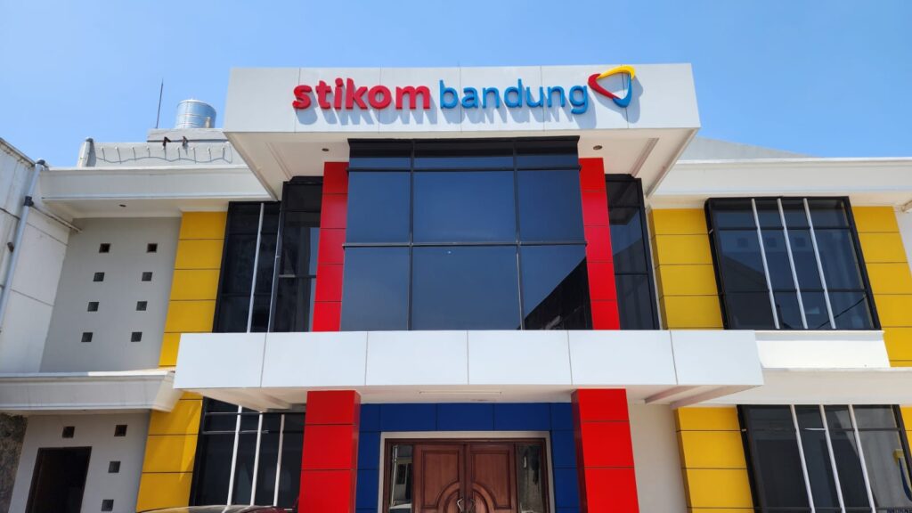 Kasus Penarikan Ijazah STIKOM Bandung