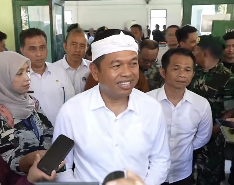 respons dedi mulyadi barak militer